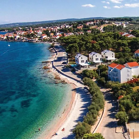 Gorgeous In With Wifi Sutivan