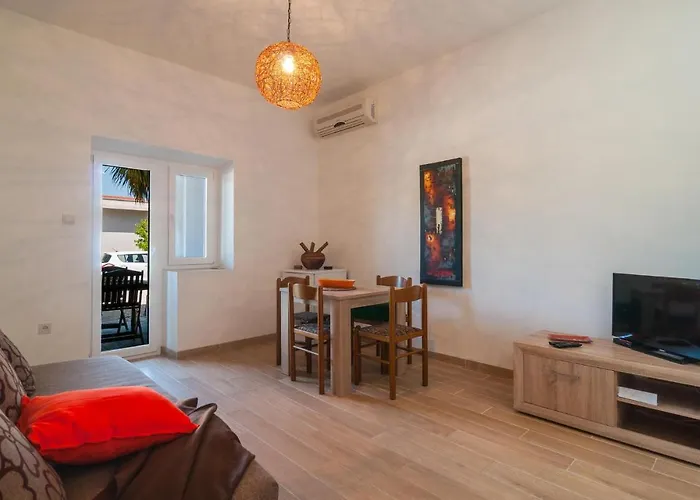 Apartamento Gorgeous In With Wifi