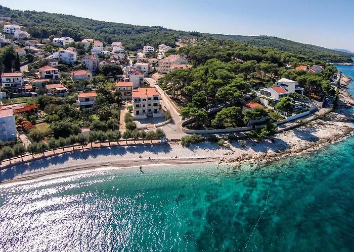 Apartamento Gorgeous In With Wifi Sutivan